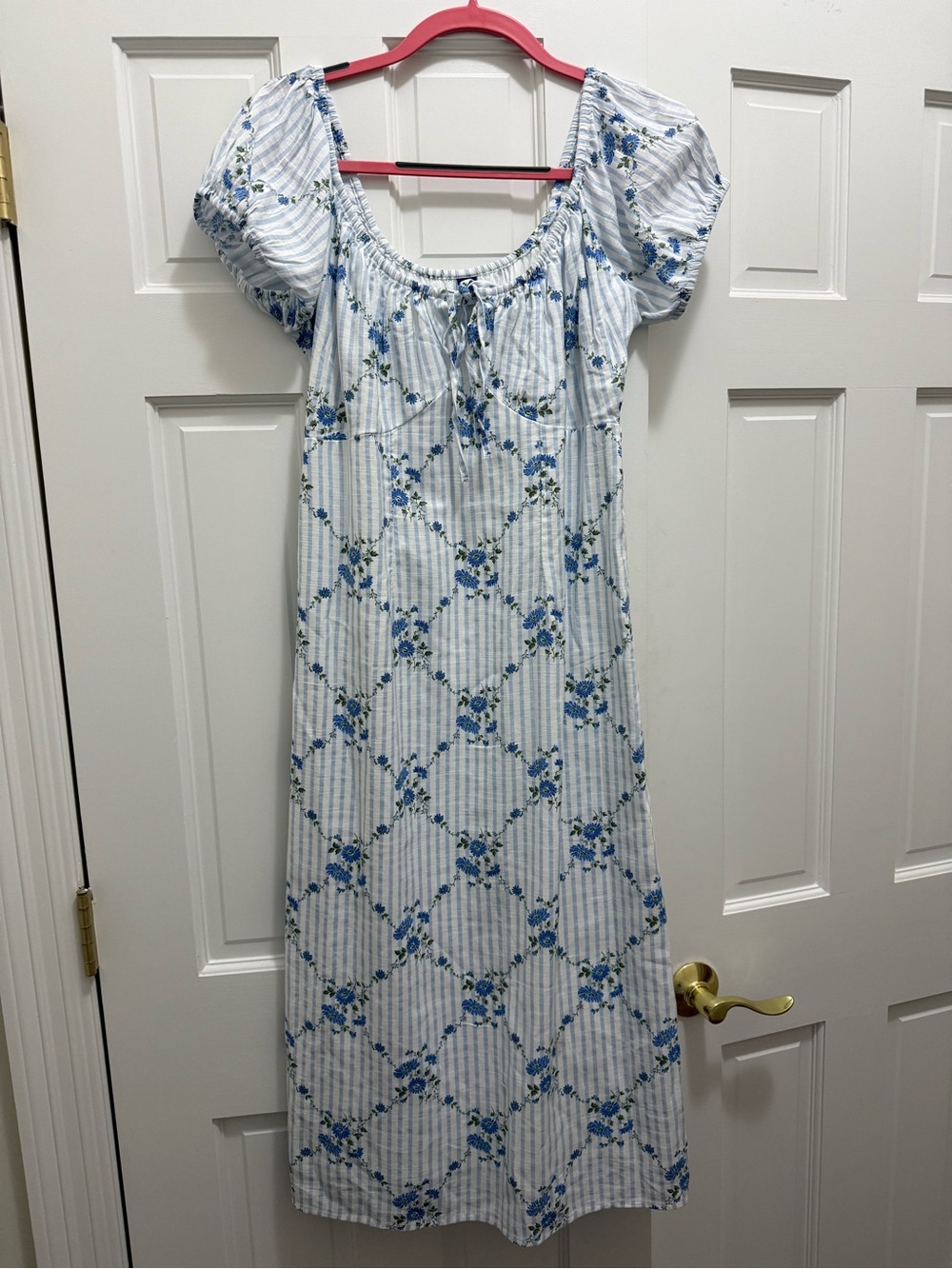 Old Navy Cotton Size Small Blue Floral MIDI with Peasant Top
